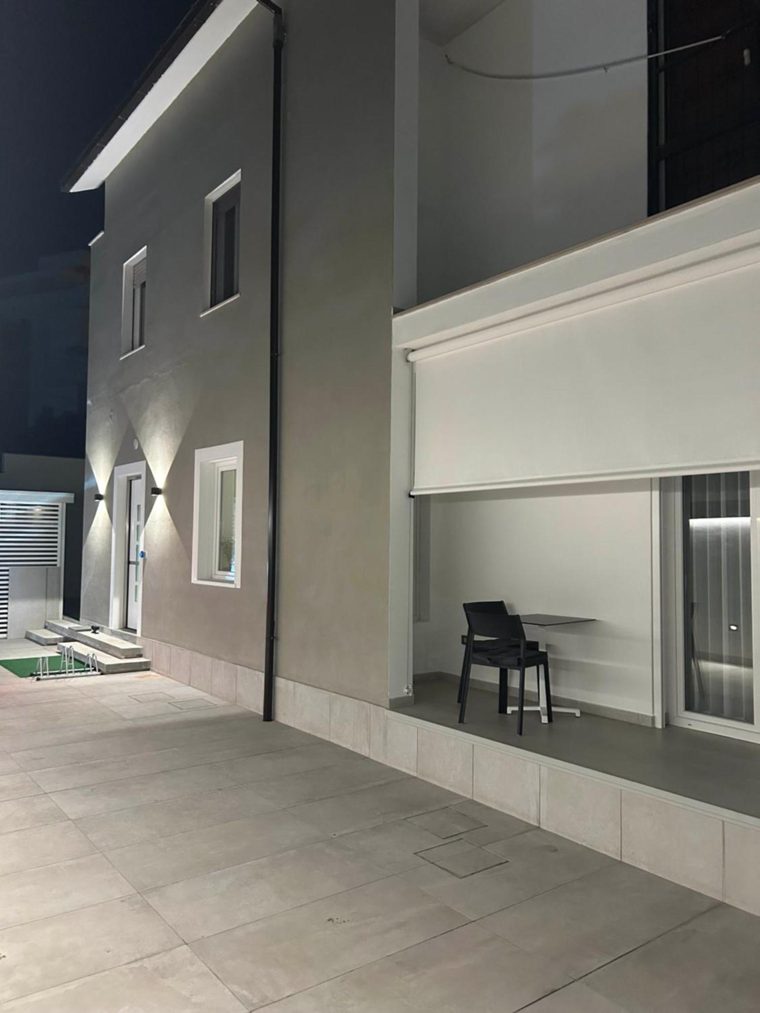 Casa Stazione Pescara Panzió Kültér fotó