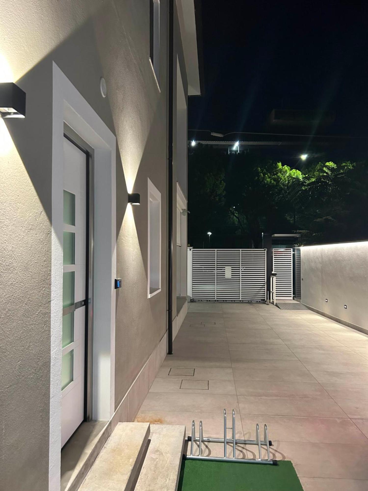 Casa Stazione Pescara Panzió Kültér fotó