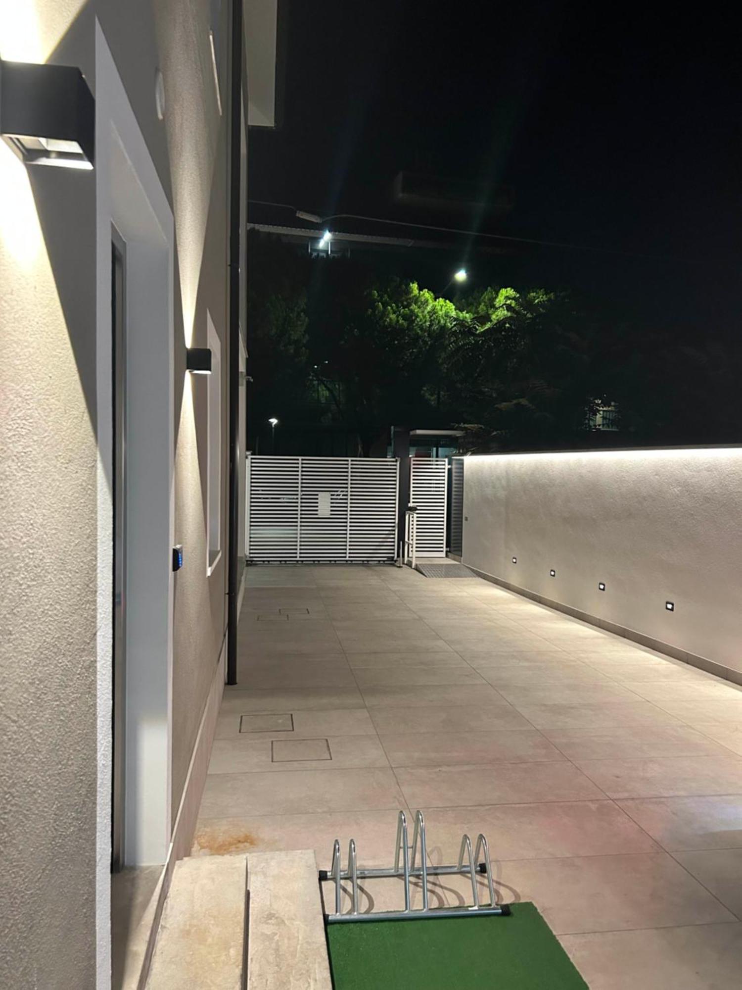 Casa Stazione Pescara Panzió Kültér fotó